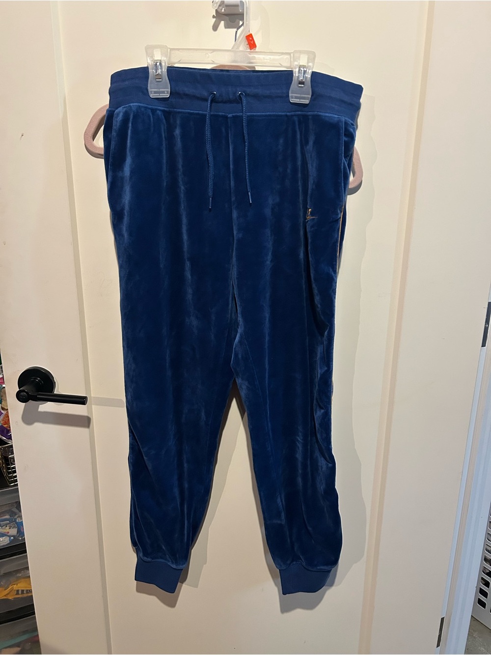 Nike velvet joggers